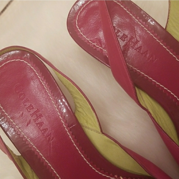 Cole Haan sling back closed toe kitten heels 7.5 - Picture 3 of 8